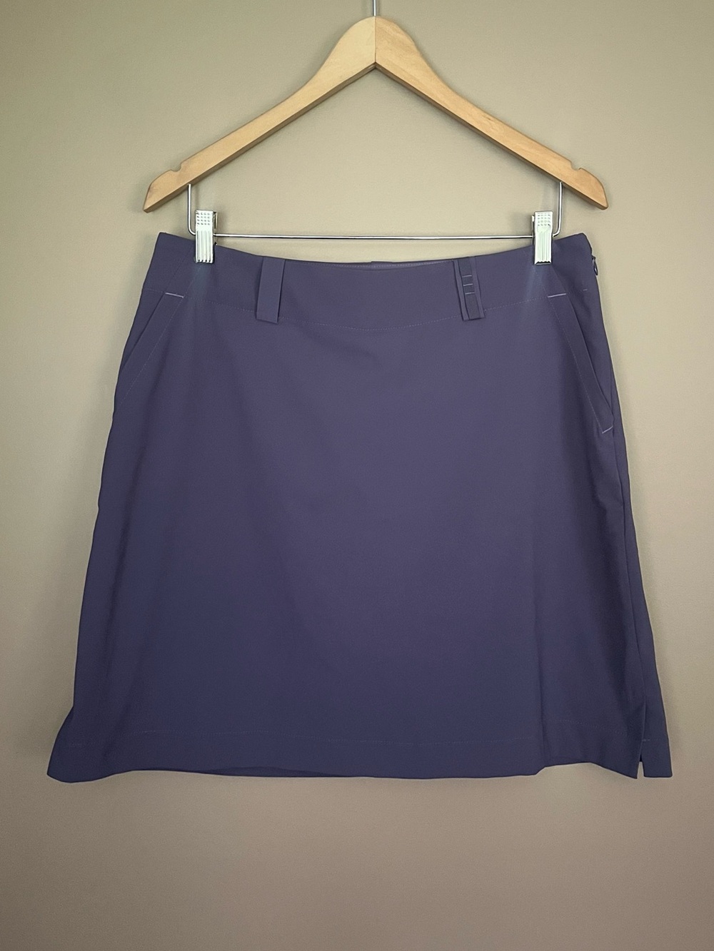 {Nike} Golf Skort in Purple - Womens Medium (8)